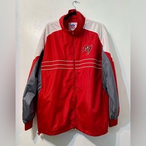 NFL Buccaneers-Windbreaker in red/white/gray with embroidered logo.Size XL